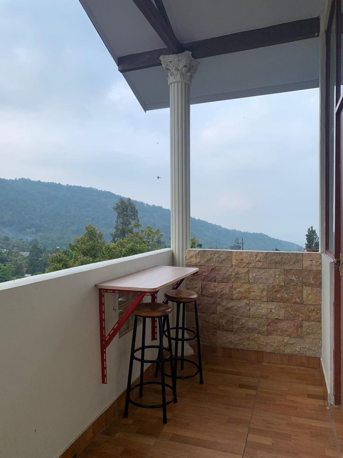 Gubuk Ndeso Bromo Apartment Exterior photo