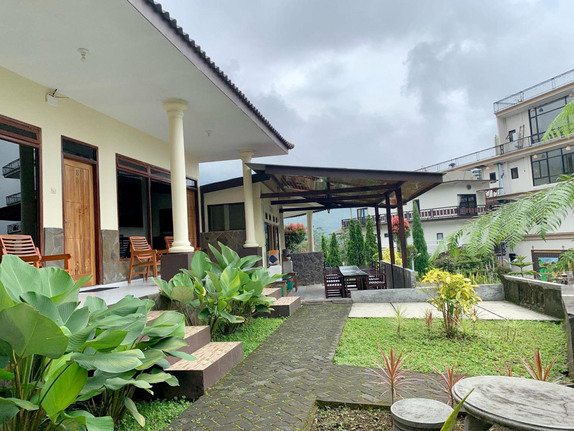 Gubuk Ndeso Bromo Apartment Exterior photo